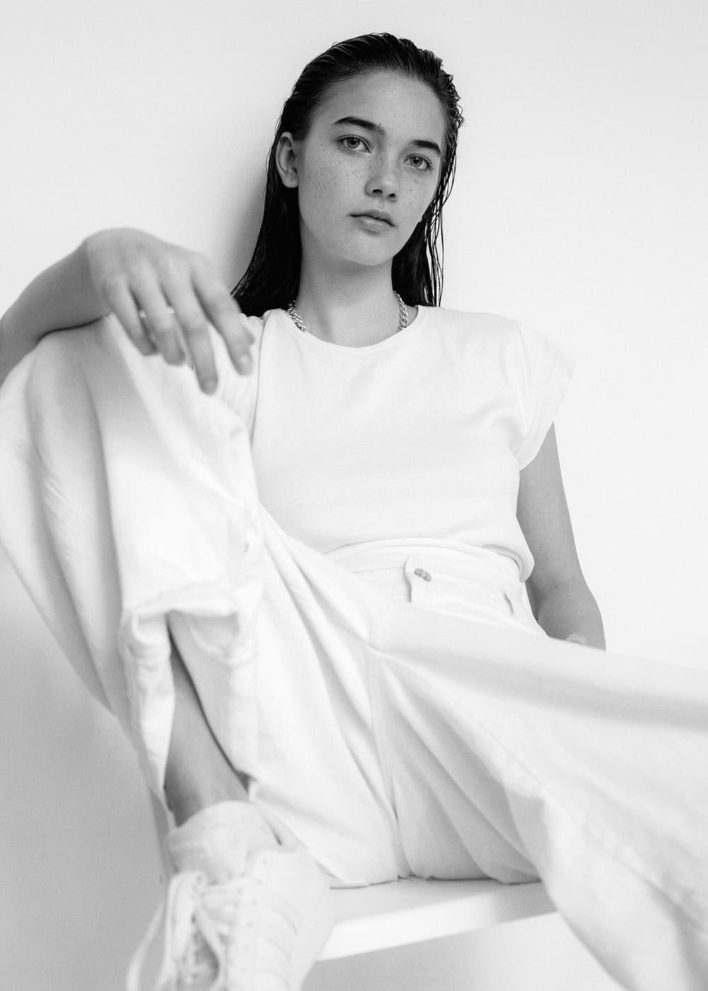 Olivia Klos — 03