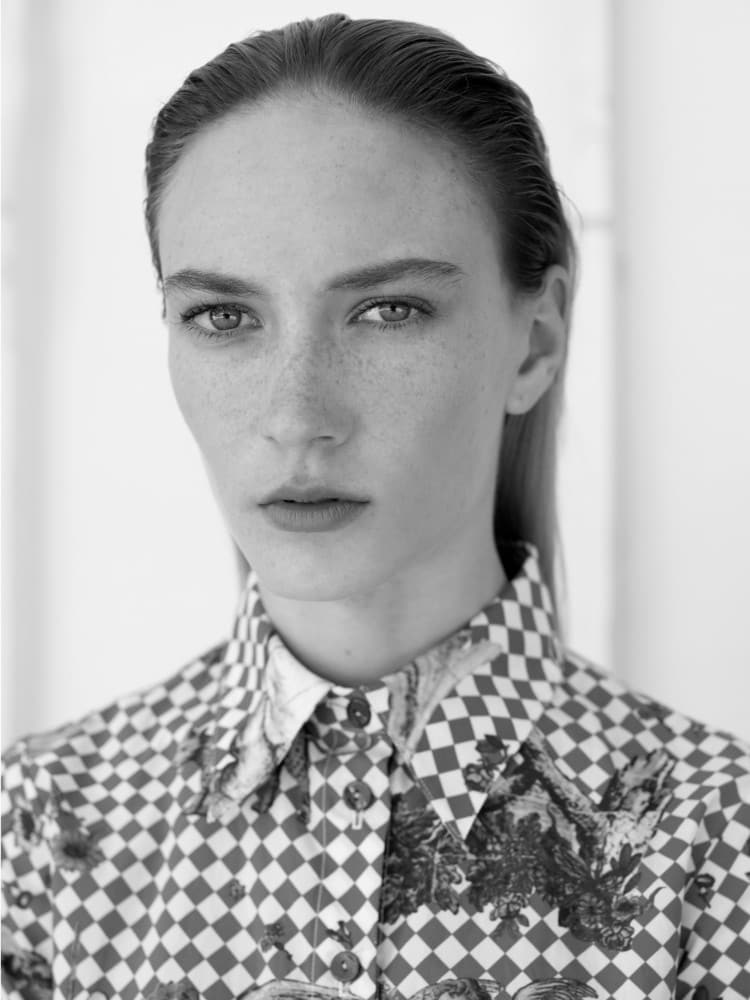 Vivien Feher — 02